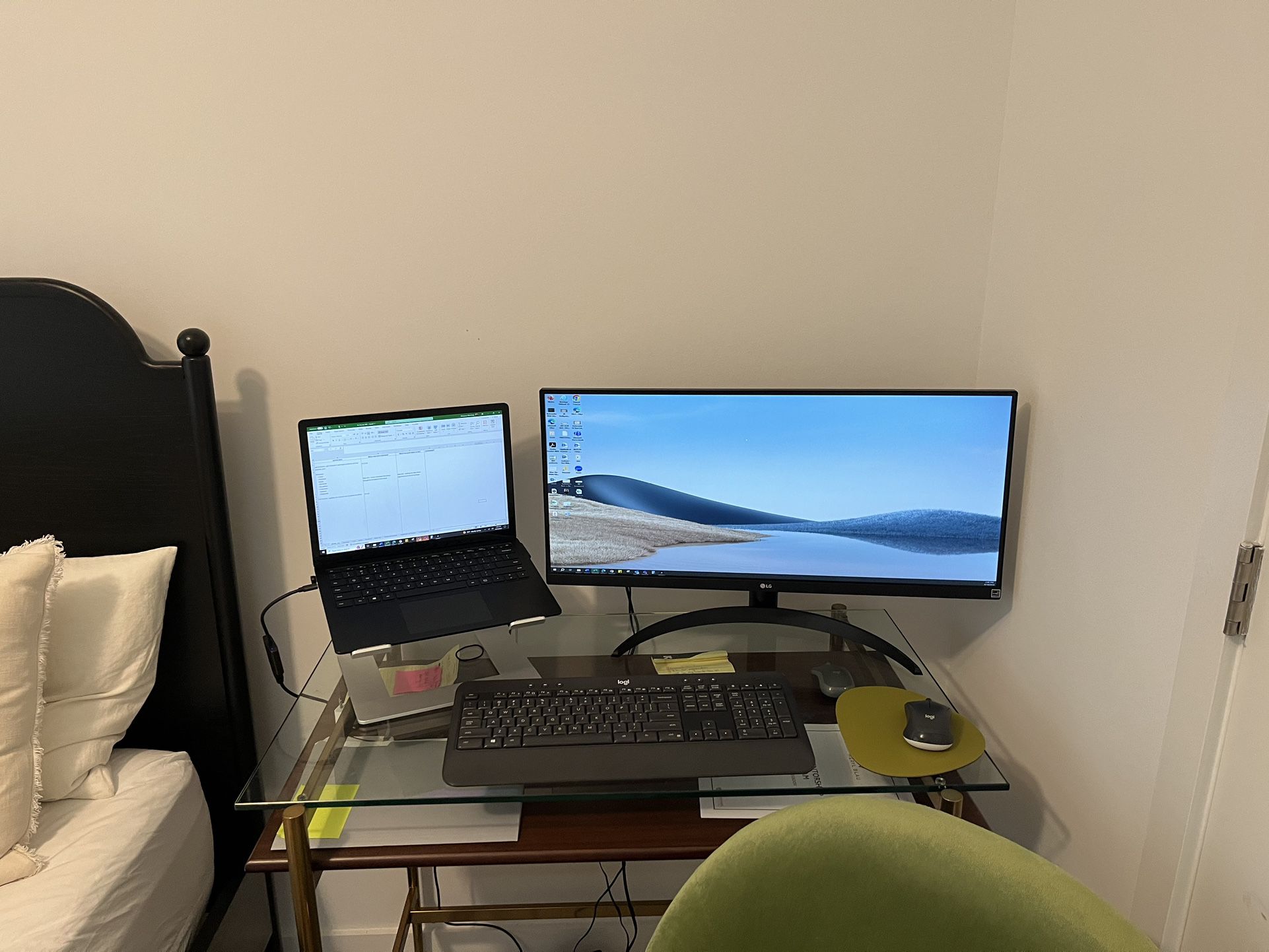 LG Wide monitor / Desktop 