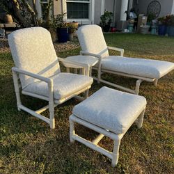 Outdoor PVC Patio Set (Both Chairs Recline)