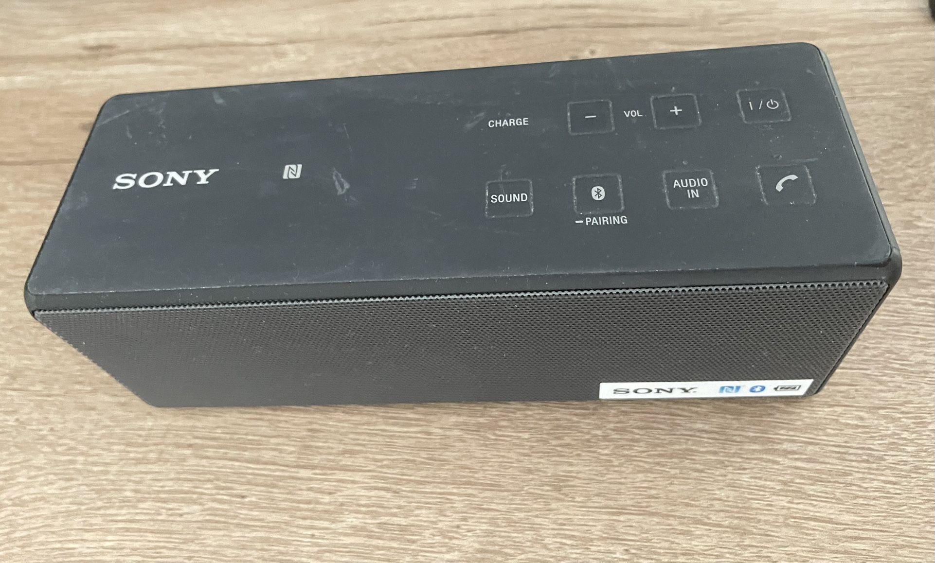 Sony SRS-X3 Bluetooth Speaker