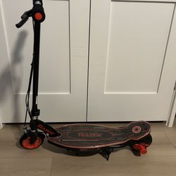 RAZOR ELECTRIC SCOOTER E90G BOYS GOOD CONDITION RUNS GOOD