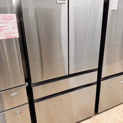 New Samsung Bespoke 29 Cu. Ft. Stainless Steel French Door Refrigerator with AutoFill Water Pitcher RF29BB8200QL