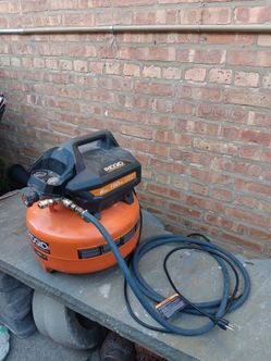 6 Gal. 150 PSI Portable Electric oil free Jobsite Pancake Air Compressor
