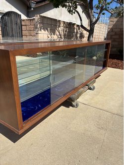 display cabinet