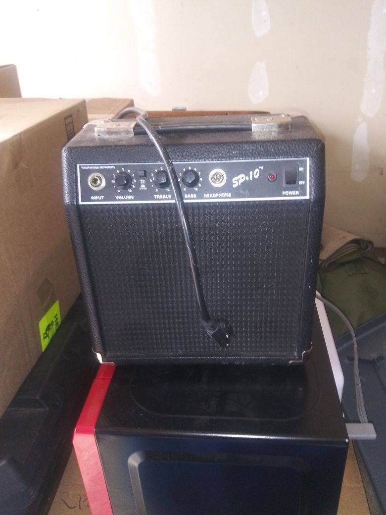 Guitar amp