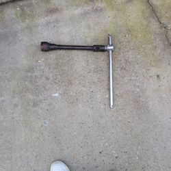 Tire Wrench