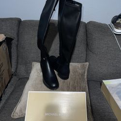 Michael Kors Boots 