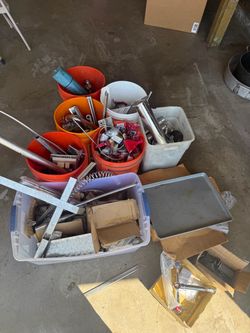 Free metal/screws