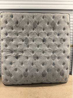 Thick king pillow top mattress like new