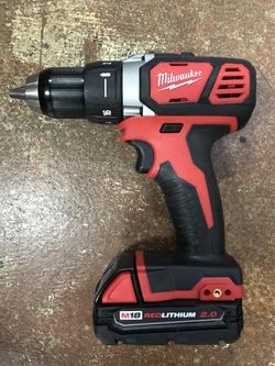 Milwaukee drill driver