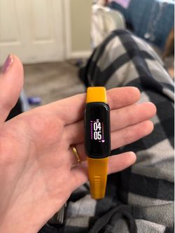 Fit bit brand new perfect condition worn once