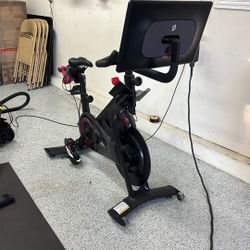 Peleton Bike