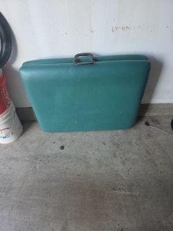 Massage table