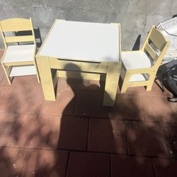 Kids Table