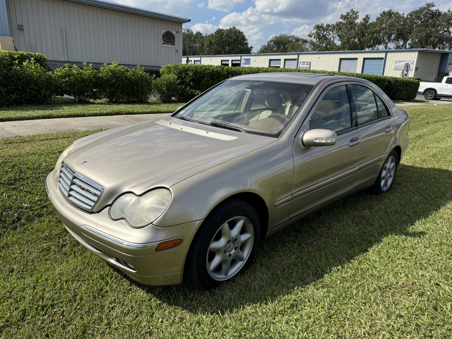 2004 Mercedes-Benz CLK-Class
