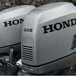(2) Honda 225 Outboard Motors