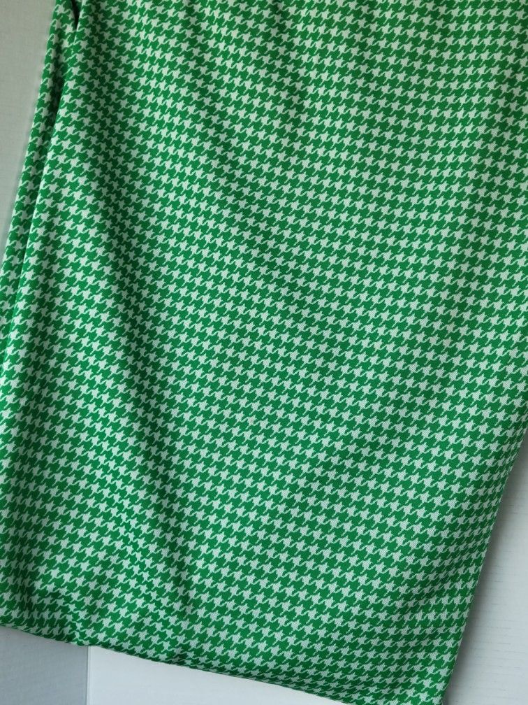 Vintage 1970s Polyester Houndstooth Fabric Appx 60" X 70"