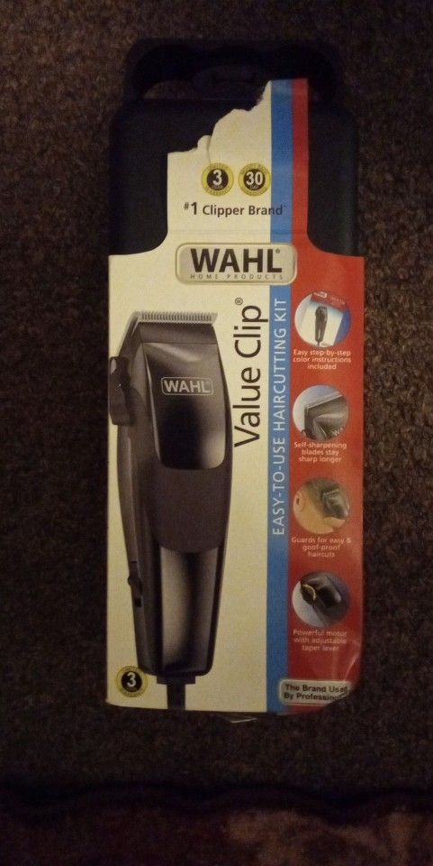 Wahl Clippers Works Good $20.00 All Accessories Included
