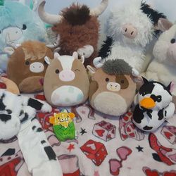 Cow Plushie 