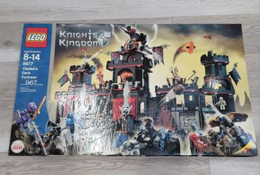 Lego 8877 Lego Castle Vladek's Fortress (Hard To Find)