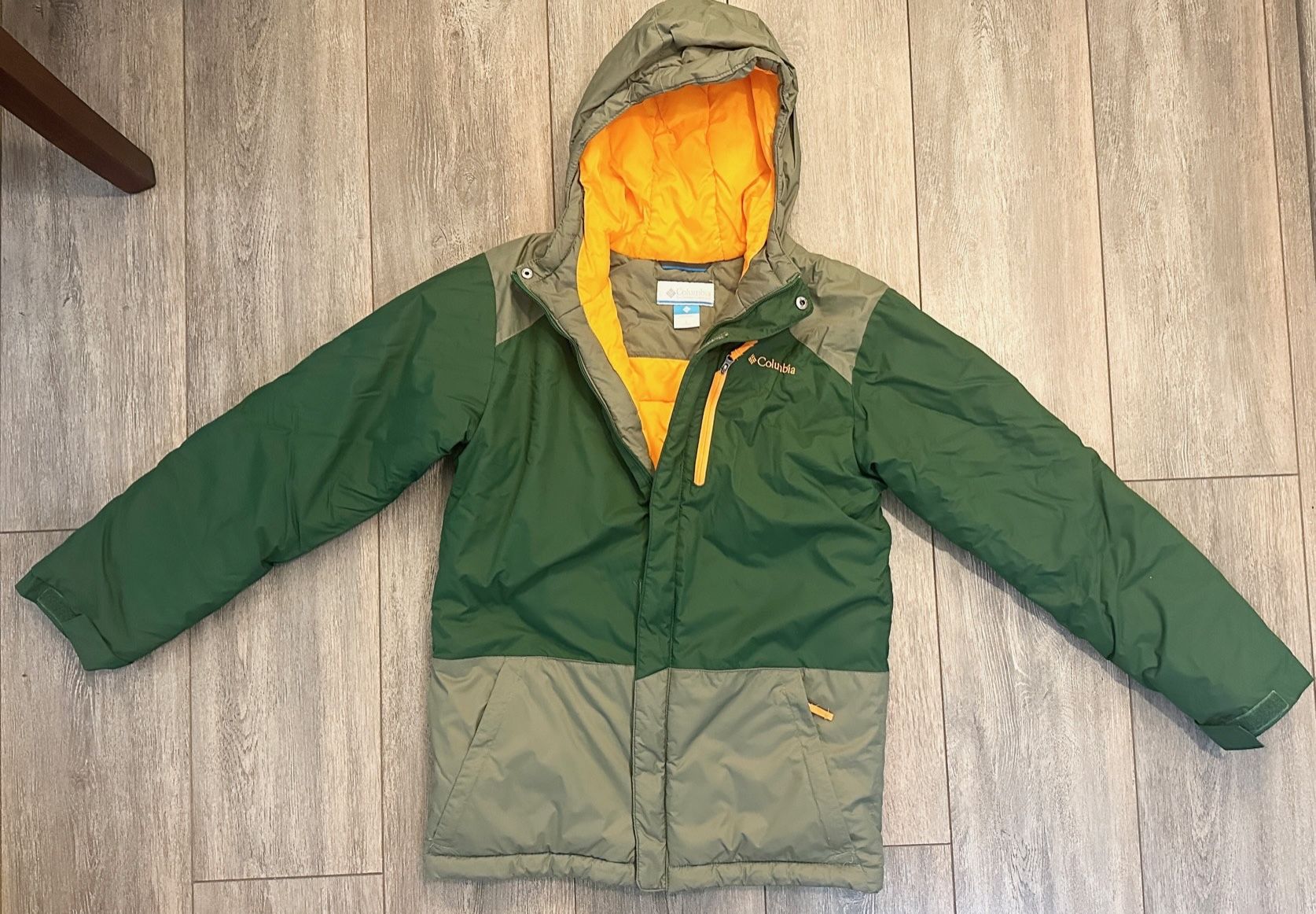 Columbia Waterproof Winter Jacket (Small)
