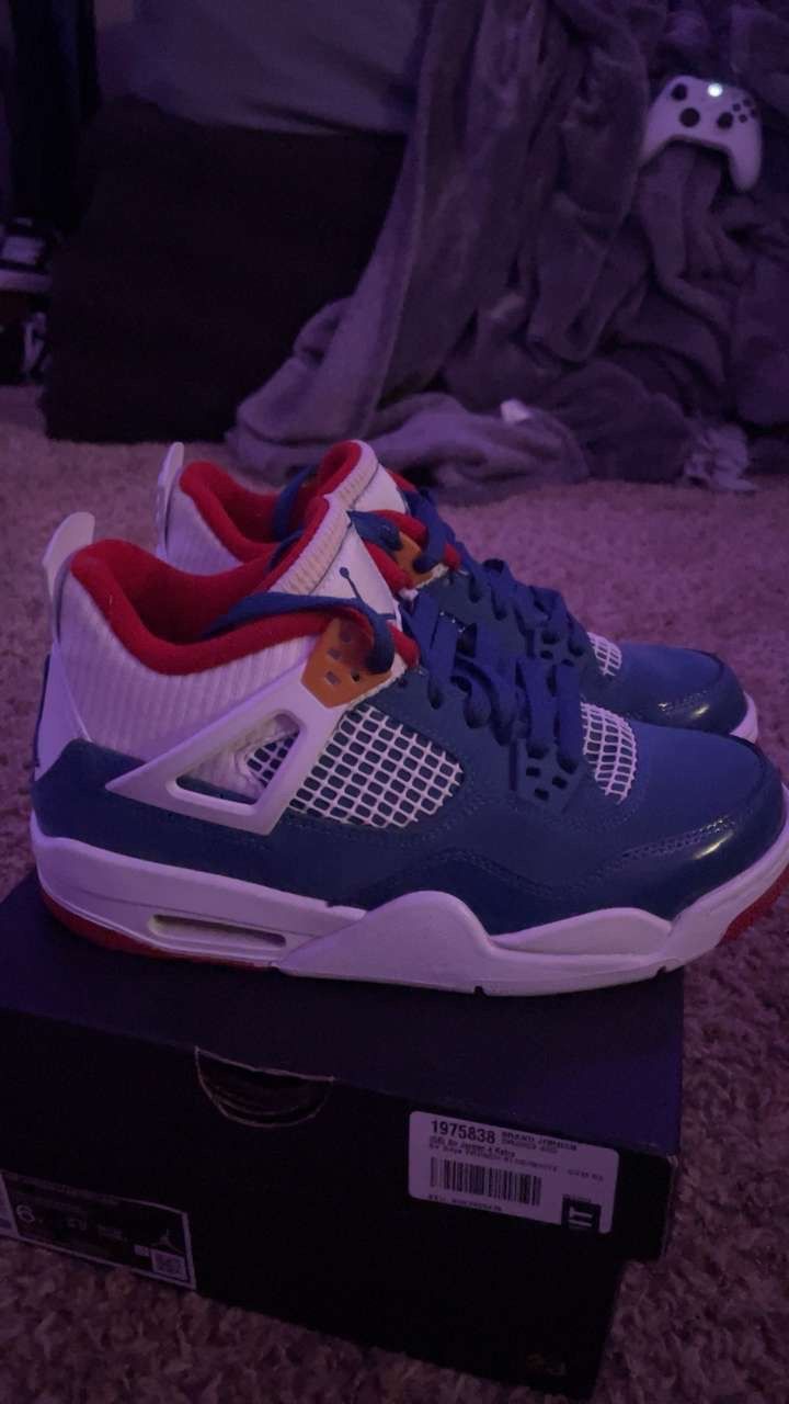 Jordan 4 Messy Rooms