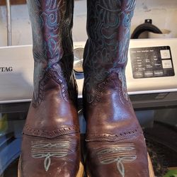ARIAT Boots, Woman's Size 9