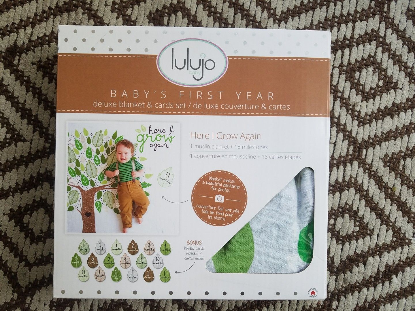 Lulujo Baby's First Year Milestone Muslin Blanket and Cards Set