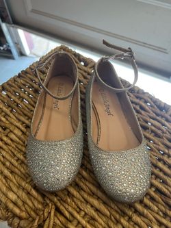 Girl Sparkle Shoes size 12 $5