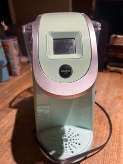 Keurig K2.0-200 Aqua Auto Shut-off Touchscreen Single Serve Coffee Maker K200