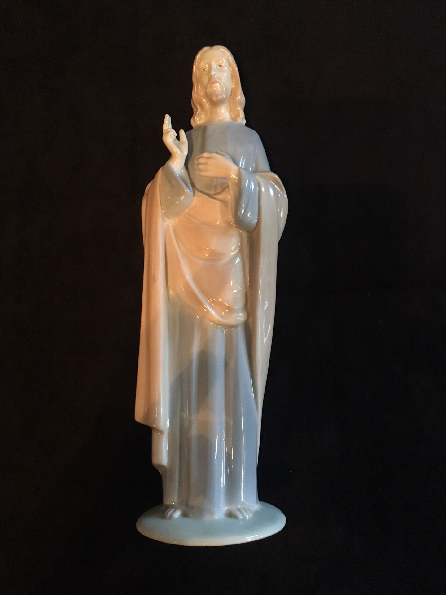 Jesus statue- Valencia Collection