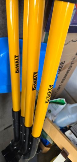 Dewalt shovels new