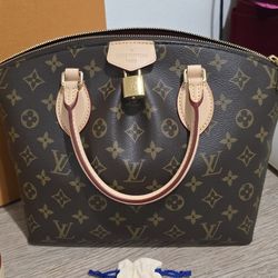 Authentic Lv Boetie PM