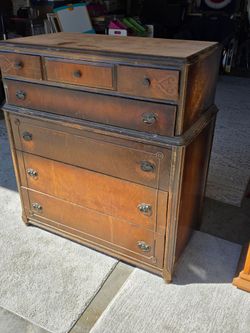 Dresser