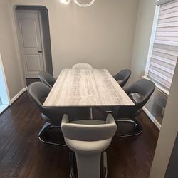 Dinning table