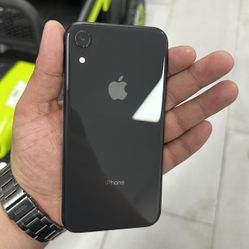 iPhone XR Unlocked 64GB! $199 Cash Or Card!!