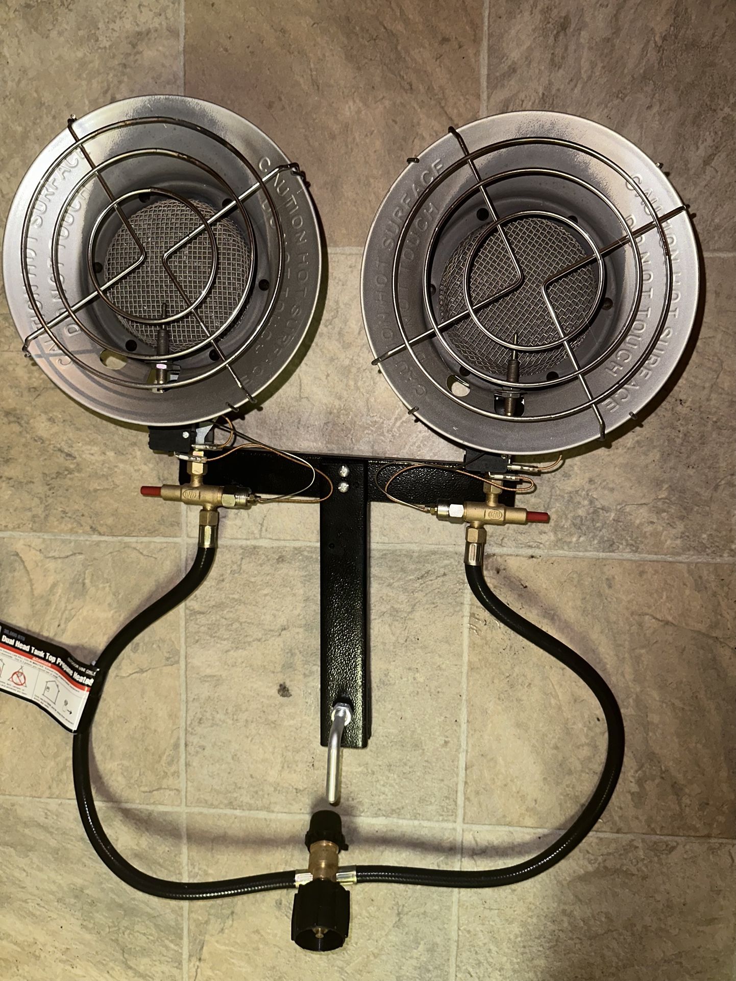 30,000 BTU Double Tank Top Propane Heater