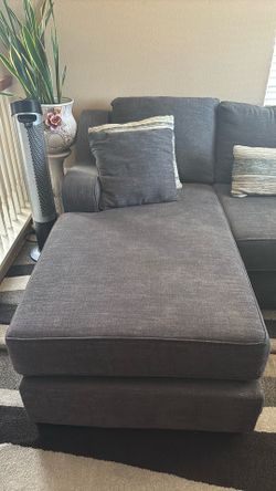 Modern Gray Sectional Sofa with Chaise – Comfortable & Spacious