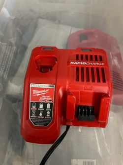 18 v   charger milwaukee rapid