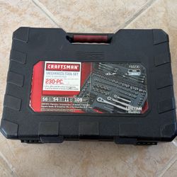 Craftsman Mechanics Tool Set 230-pc