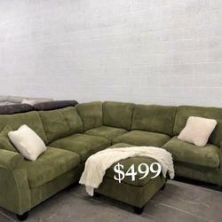 Gorgeous ‼️4-pc sectional sofa with ottoman  sage green  corduroy