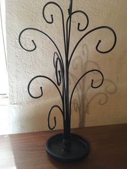 Jewelry holder