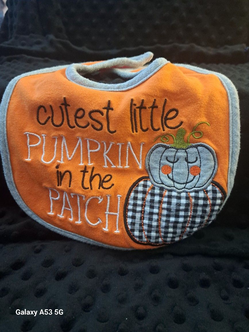 Pumpkin Bib
