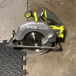 Ryobi ONE+ 18V Brushless Cordless 7-1/4 in. Circular Saw