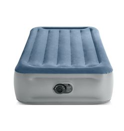 Air Matress With Pump In