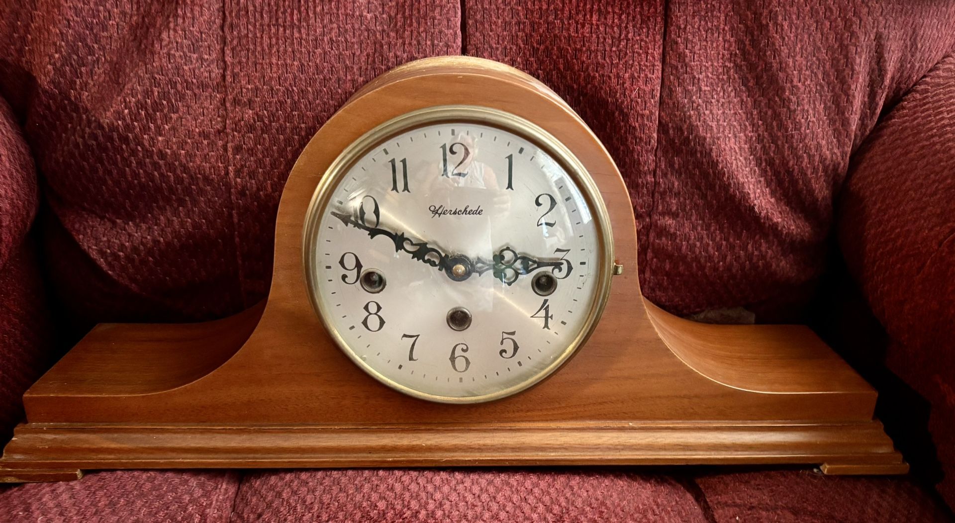 Herschede Windup Mantel Clock