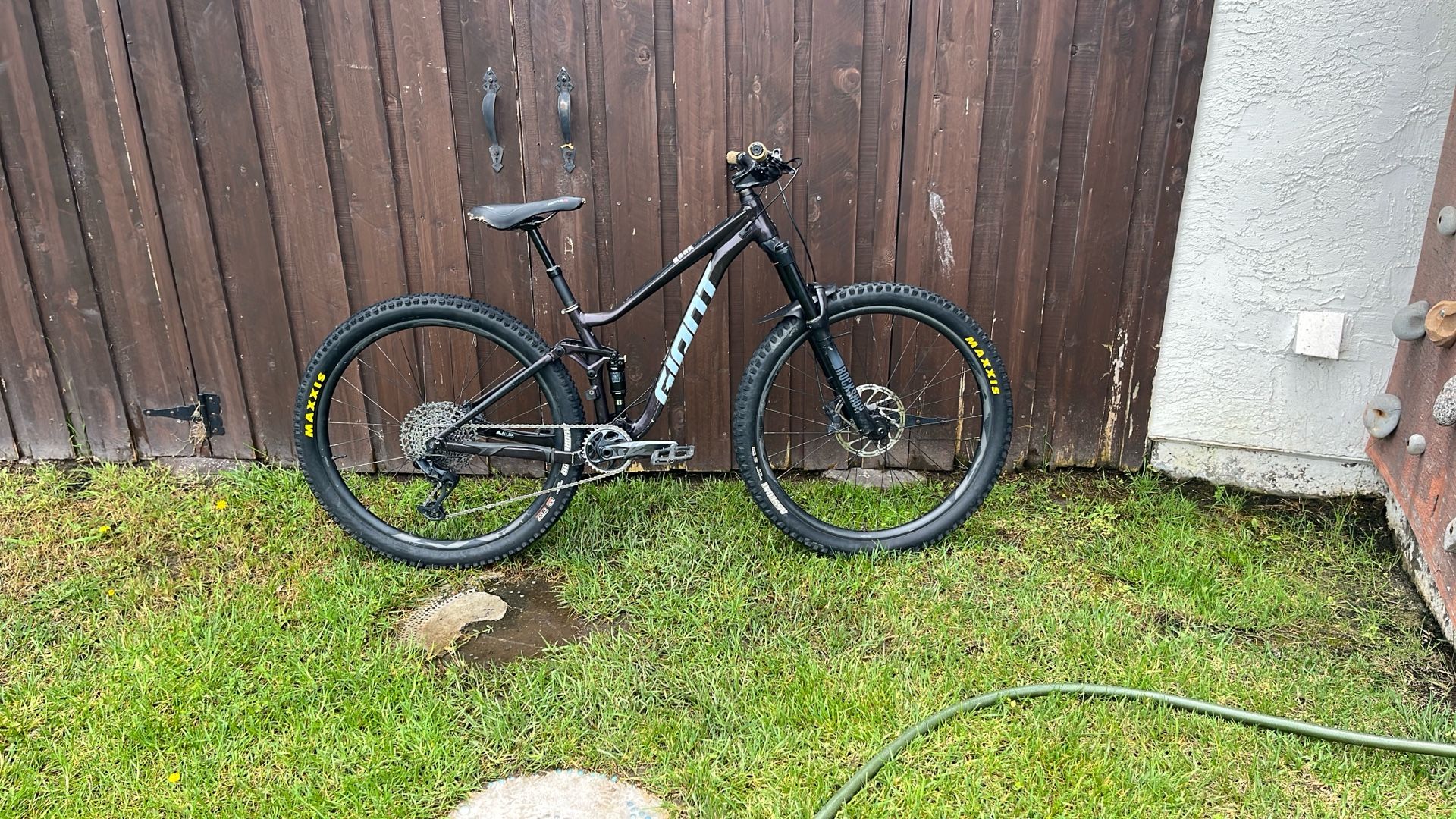 2021 Giant Stance | Size Small | GX Drivetrain UPGRADE | Well-Maintained w/ Cosmetic Wear – $2,100 OBO