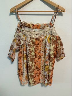 Miss Me Womens Extra Large XL Cold Shoulder Top Floral Lace Trim Boho Blouse Chiffon