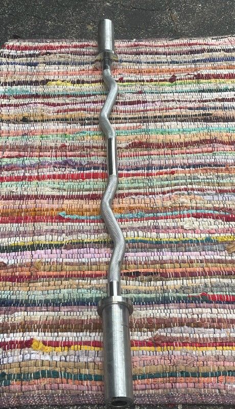 HEAVY OLYMPIC EASY CURL BAR (in great condition)   *  *  *  plates are also available  *  *  