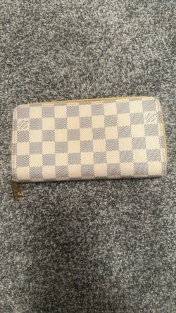 LV Azur Zippy Wallet