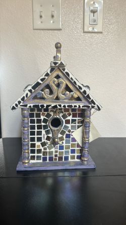 Original mosaics hand design by Kath’s ￼ creation